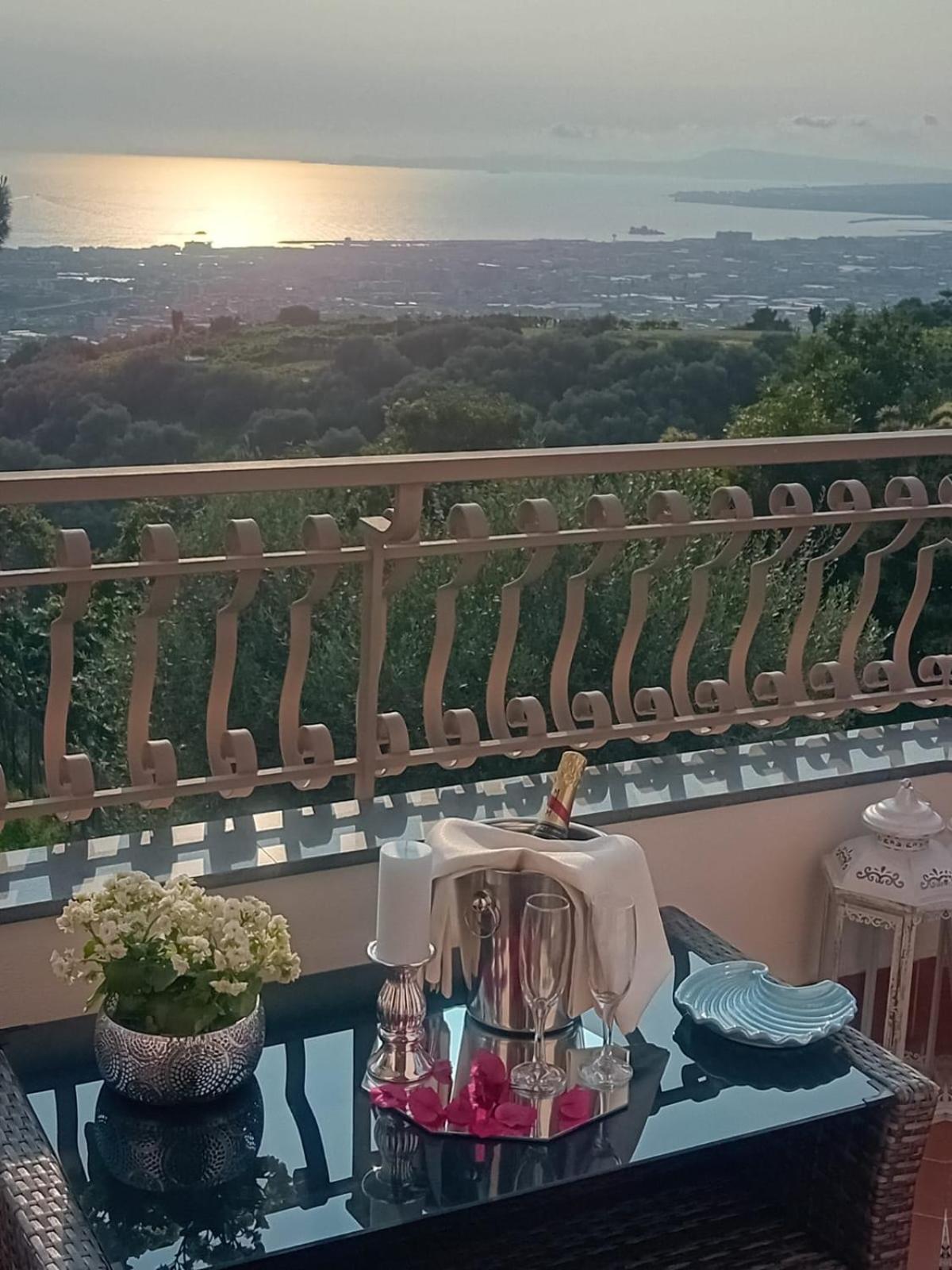 La Vigna Del Vento Acomodação com café da manhã Casola di Napoli Exterior foto